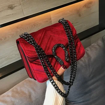 2020 new ladies bag solid color soft leather stray bag personality fashion chain shoulder bag diagonal bag
2020 new ladies bag solid color soft leather stray bag personality fashion chain shoulder bag diagonal bag