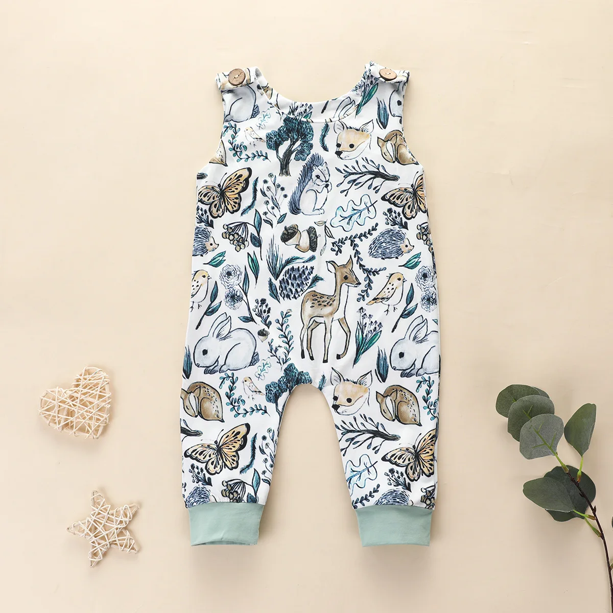 Hot sale high quality animal print button sleeveless trousers jumpsuit 0-2 years old baby
Hot sale high quality animal print button sleeveless trousers jumpsuit 0-2 years old baby