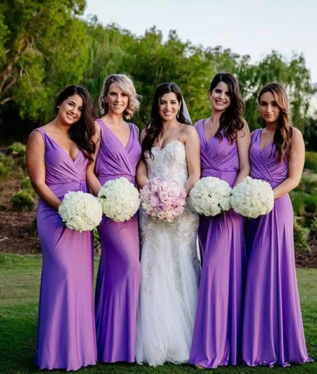 Long V-Neck A-Line Spandex Bridesmaid Dresses with Pockets Floor Length Zipper Back Purple Brautkleider Robes de Soirée for Lady
Long V-Neck A-Line Spandex Bridesmaid Dresses with Pockets Floor Length Zipper Back Purple Brautkleider Robes de Soirée for Lady