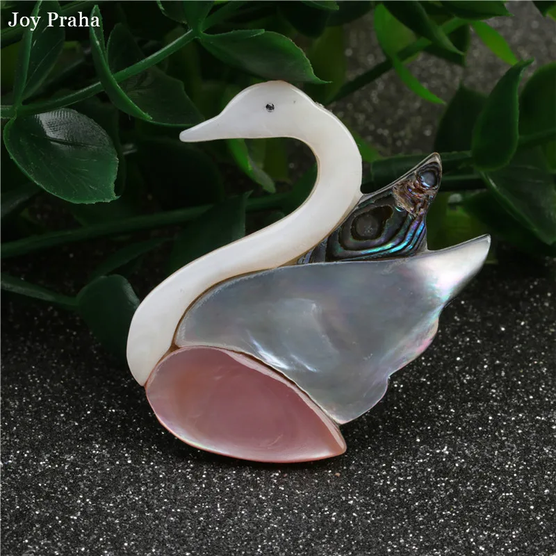 Original handmade natural abalone shell / Simple shell series women pink swan brooch
Original handmade natural abalone shell / Simple shell series women pink swan brooch