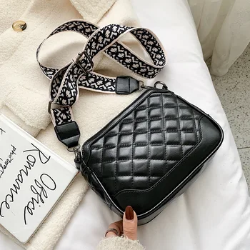 Texture bag 2019 new wave Korean version of the wild wide shoulder strap fashion simple rhombus ladies shoulder messenger bag
Texture bag 2019 new wave Korean version of the wild wide shoulder strap fashion simple rhombus ladies shoulder messenger bag