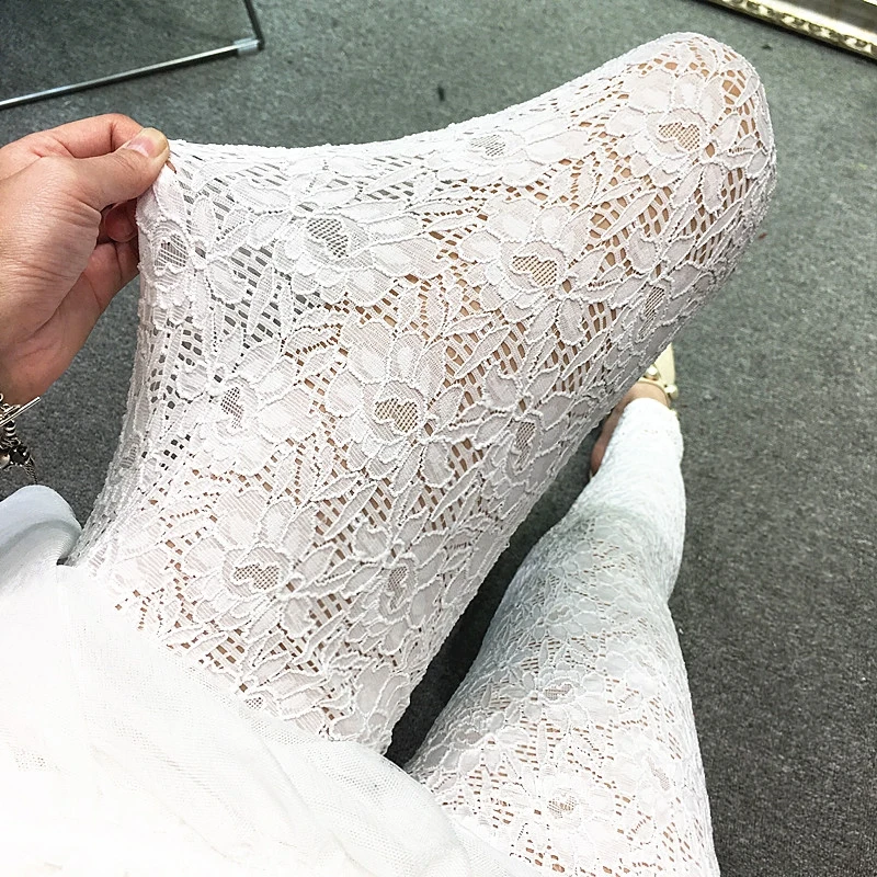 Spring Summer Lace Legging Women Slim Pencil Leggings 2020 New Large Size Outwear All-match Basic Trousers Pantalon Femme
Spring Summer Lace Legging Women Slim Pencil Leggings 2020 New Large Size Outwear All-match Basic Trousers Pantalon Femme