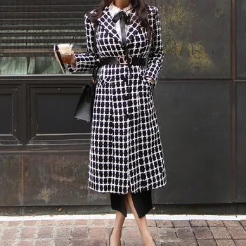 Womens Coats Winter New Korean Version of The Elegant Slim-Fit Suit Collar Long Woolen Plaid Coat
Womens Coats Winter New Korean Version of The Elegant Slim-Fit Suit Collar Long Woolen Plaid Coat