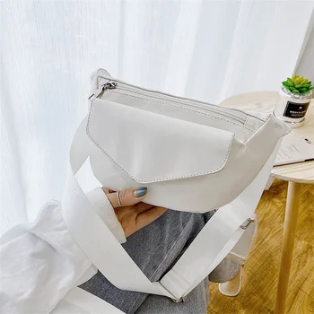 Small bag female ins2020 new chest bag Korean version of the wild one-shoulder messenger bag compact fashion casual waist bag 
Small bag female ins2020 new chest bag Korean version of the wild one-shoulder messenger bag compact fashion casual waist bag