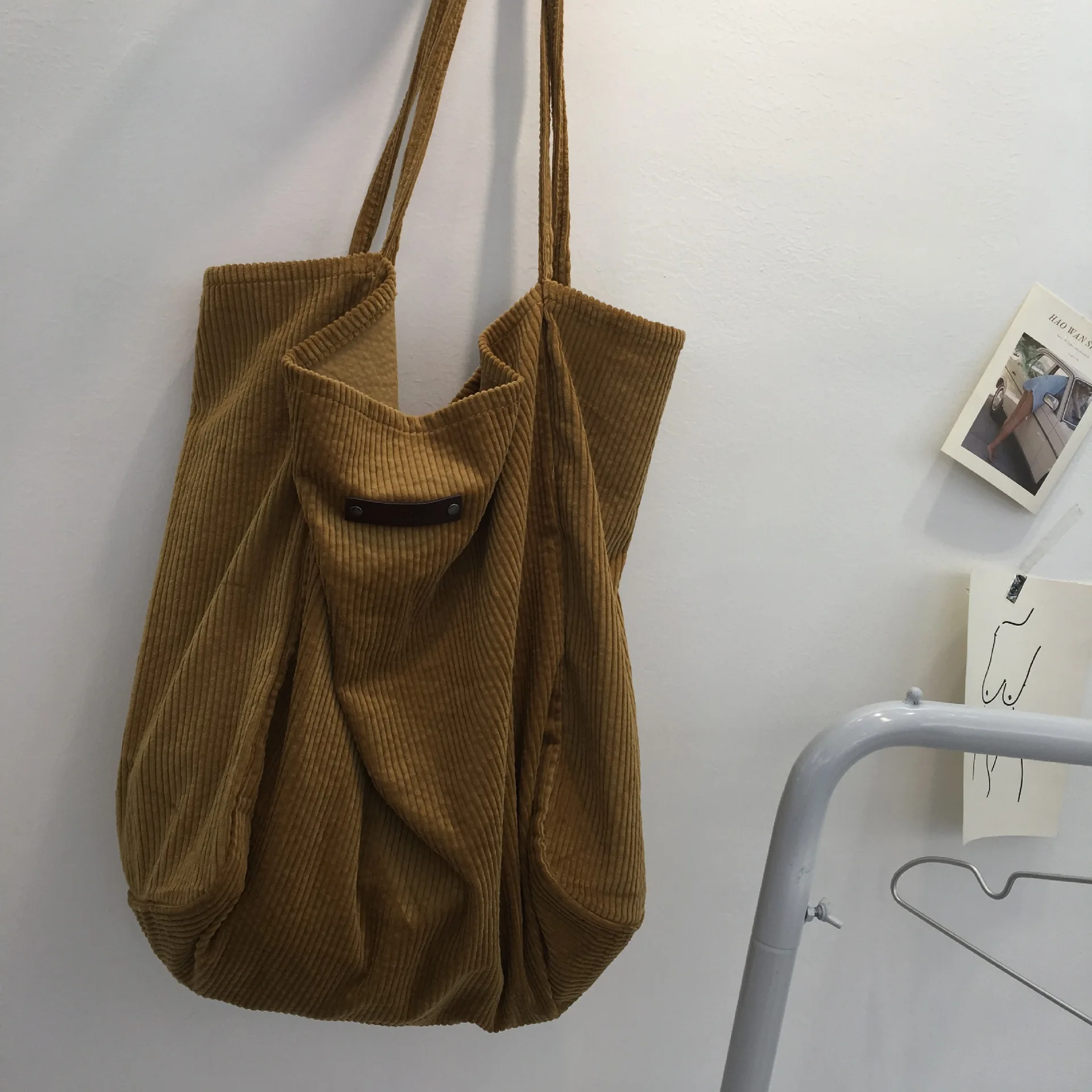 Large Capacity Canvas Shoulder Bag Corduroy Solid Color Simple Lazy Shopping Tote Bag Female
Large Capacity Canvas Shoulder Bag Corduroy Solid Color Simple Lazy Shopping Tote Bag Female