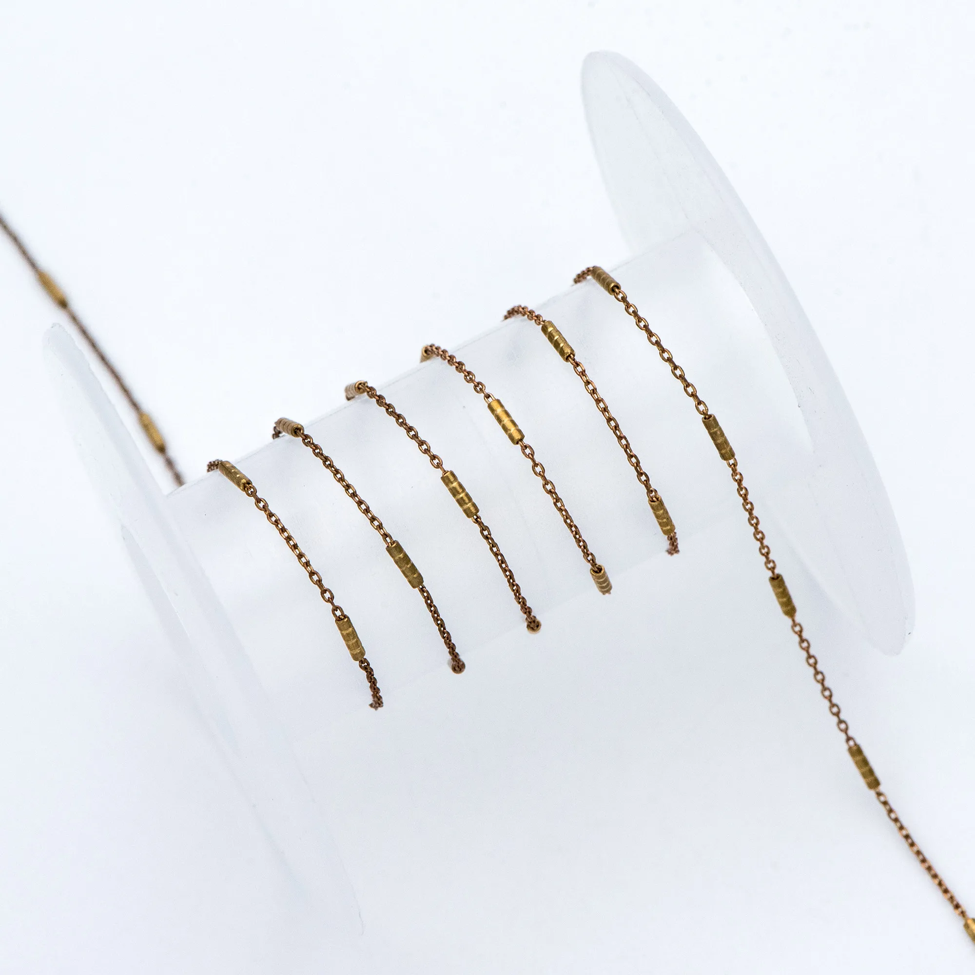 Dainty Raw Brass Tube Chains, 0.7mm Cable Chain with 1.2mm Tube, Tiny Thin Chains Wholesale (#LK-262-RB)/ 1 Meter=3.3 ft
Dainty Raw Brass Tube Chains, 0.7mm Cable Chain with 1.2mm Tube, Tiny Thin Chains Wholesale (#LK-262-RB)/ 1 Meter=3.3 ft