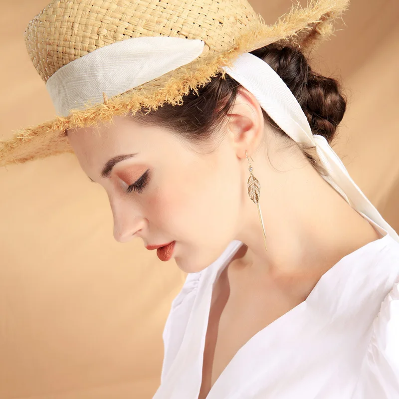 Long Leaf Shape Pave Pearl Fringe Drop Earrings for Woman Trendy Fashion Alloy Earrings Jewelry
Long Leaf Shape Pave Pearl Fringe Drop Earrings for Woman Trendy Fashion Alloy Earrings Jewelry
