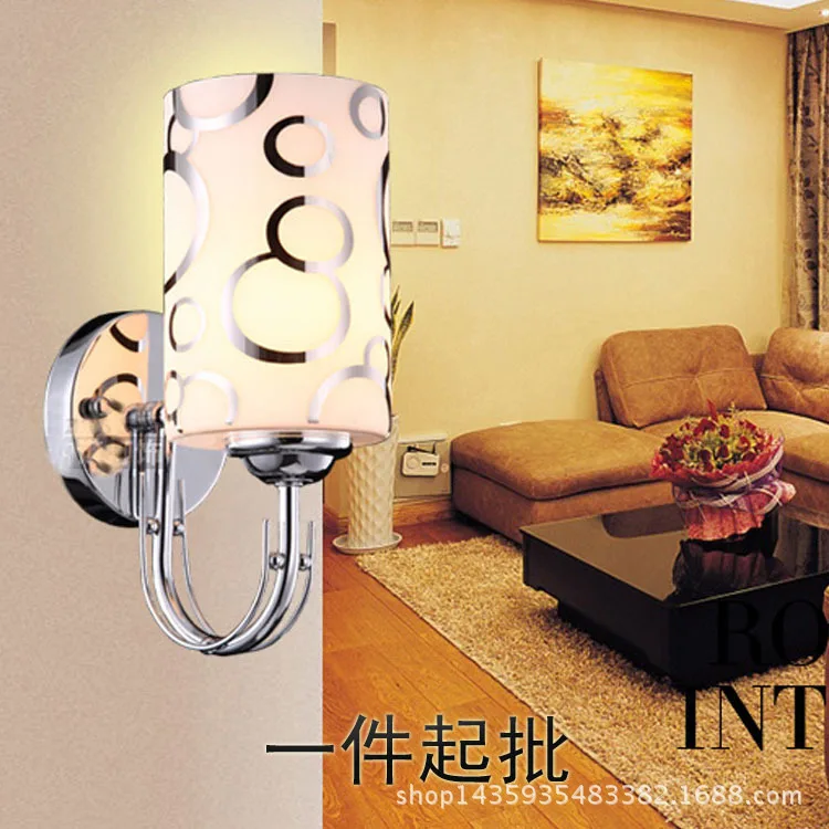 Postmodern crystal wall lamp gold wall sconce lights AC110V 220V fashion luxury lustre living room bedroom light fixtures
Postmodern crystal wall lamp gold wall sconce lights AC110V 220V fashion luxury lustre living room bedroom light fixtures