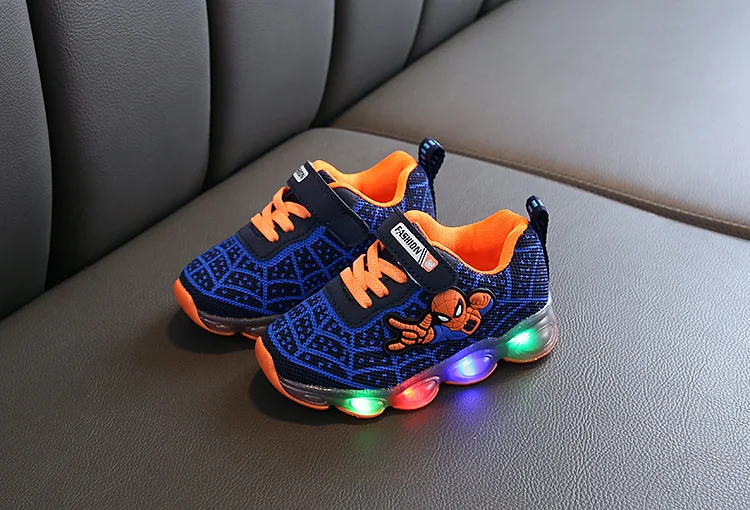 Spider man Kids Shoes With Lights Autumn Winter Toddler Boys Glowing Sneakers Children's Sports Shoes Girls Warm Led Sneakers