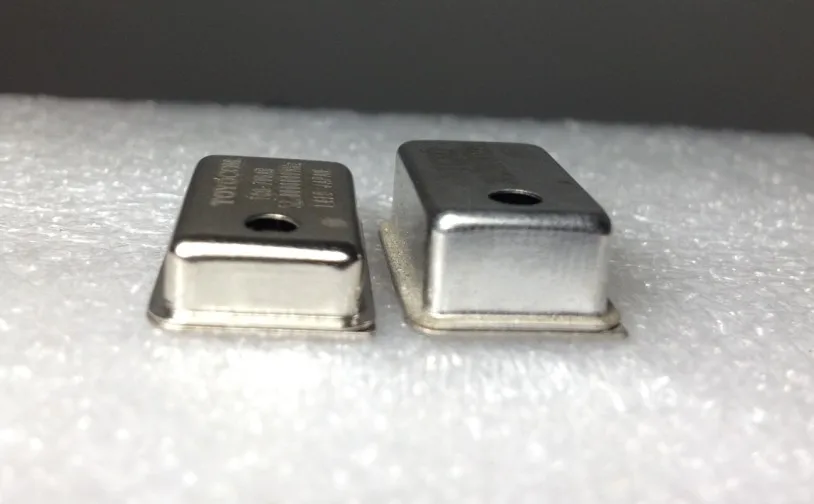 Temperature Compensated Crystal Oscillator Tcxo-0.1ppm Can Be Customized to the Left of Non Gold Plated (ultra-low Shell)
Temperature Compensated Crystal Oscillator Tcxo-0.1ppm Can Be Customized to the Left of Non Gold Plated (ultra-low Shell)