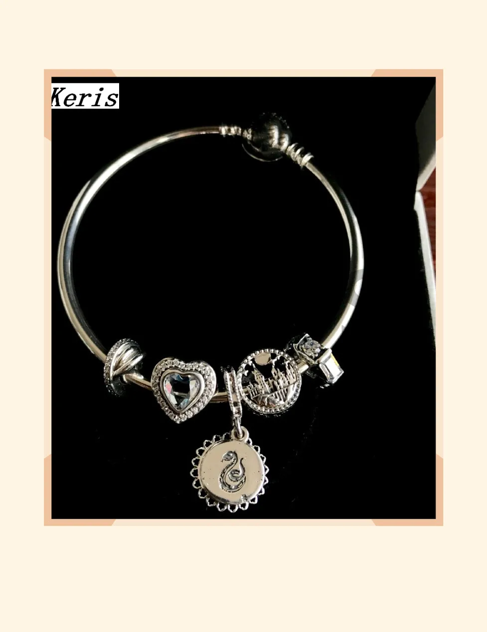 High Quality Original 1:1 100% Silver Inlaid Castle Design String Bracelet Free Package
High Quality Original 1:1 100% Silver Inlaid Castle Design String Bracelet Free Package