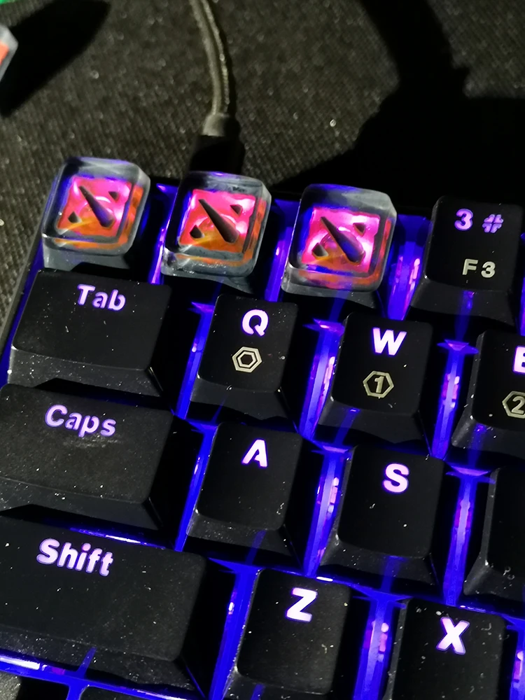 Resin keycaps have special substitute keycaps for wireless gaming mechanical keyboards, personalized light-transmitting ESC F11
Resin keycaps have special substitute keycaps for wireless gaming mechanical keyboards, personalized light-transmitting ESC F11