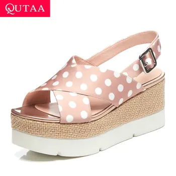 QUTAA 2020 Wedge High Heel Buckle Sandals Polka Dot PU Leather Women Shoes Open-toed Summer Casual Ladies Pumps Big Size 34-42
QUTAA 2020 Wedge High Heel Buckle Sandals Polka Dot PU Leather Women Shoes Open-toed Summer Casual Ladies Pumps Big Size 34-42