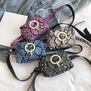 Portable Chest Bag Snake Printing Buckle Splicing PU Leather Small Waist Pack Ladies Shoulder Bag for Vacation and Travel
Portable Chest Bag Snake Printing Buckle Splicing PU Leather Small Waist Pack Ladies Shoulder Bag for Vacation and Travel