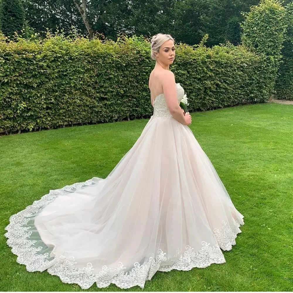 Plus Size Wedding Dress China In Turkey princess With Lace muslim robe princesse mariage high quality gorgeous bridal gowns
Plus Size Wedding Dress China In Turkey princess With Lace muslim robe princesse mariage high quality gorgeous bridal gowns
