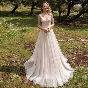 Elegant Tulle Sweep Train A Line Wedding Dress 2020 Sheer Scoop Sleeveless Applique Zipper Back
Elegant Tulle Sweep Train A Line Wedding Dress 2020 Sheer Scoop Sleeveless Applique Zipper Back