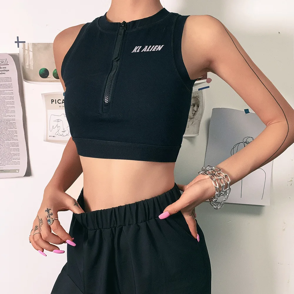 Fall New Women's Reflective Monogrammed Slim Vest Black Cotton Zipper Sexy Top Short Letter Print I-Shaped Women Tank Top
Fall New Women's Reflective Monogrammed Slim Vest Black Cotton Zipper Sexy Top Short Letter Print I-Shaped Women Tank Top