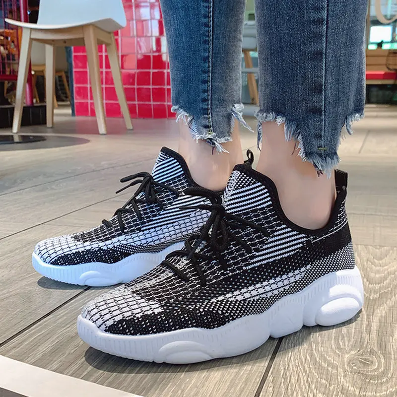 Size 35-50 Nice Pop Summer Classic Shoes Woman Flat Heels Women Casual Sport Sneakers Running Ladyes Breathable Tenis Flats
Size 35-50 Nice Pop Summer Classic Shoes Woman Flat Heels Women Casual Sport Sneakers Running Ladyes Breathable Tenis Flats