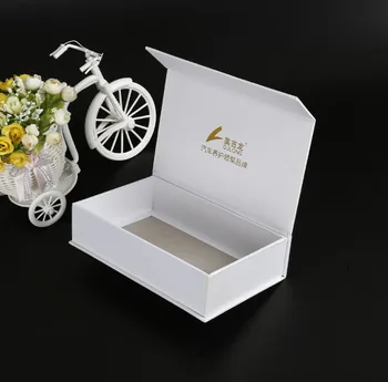 Custom printed luxury hair extension packaging box with satin ---DH11953 
Custom printed luxury hair extension packaging box with satin ---DH11953