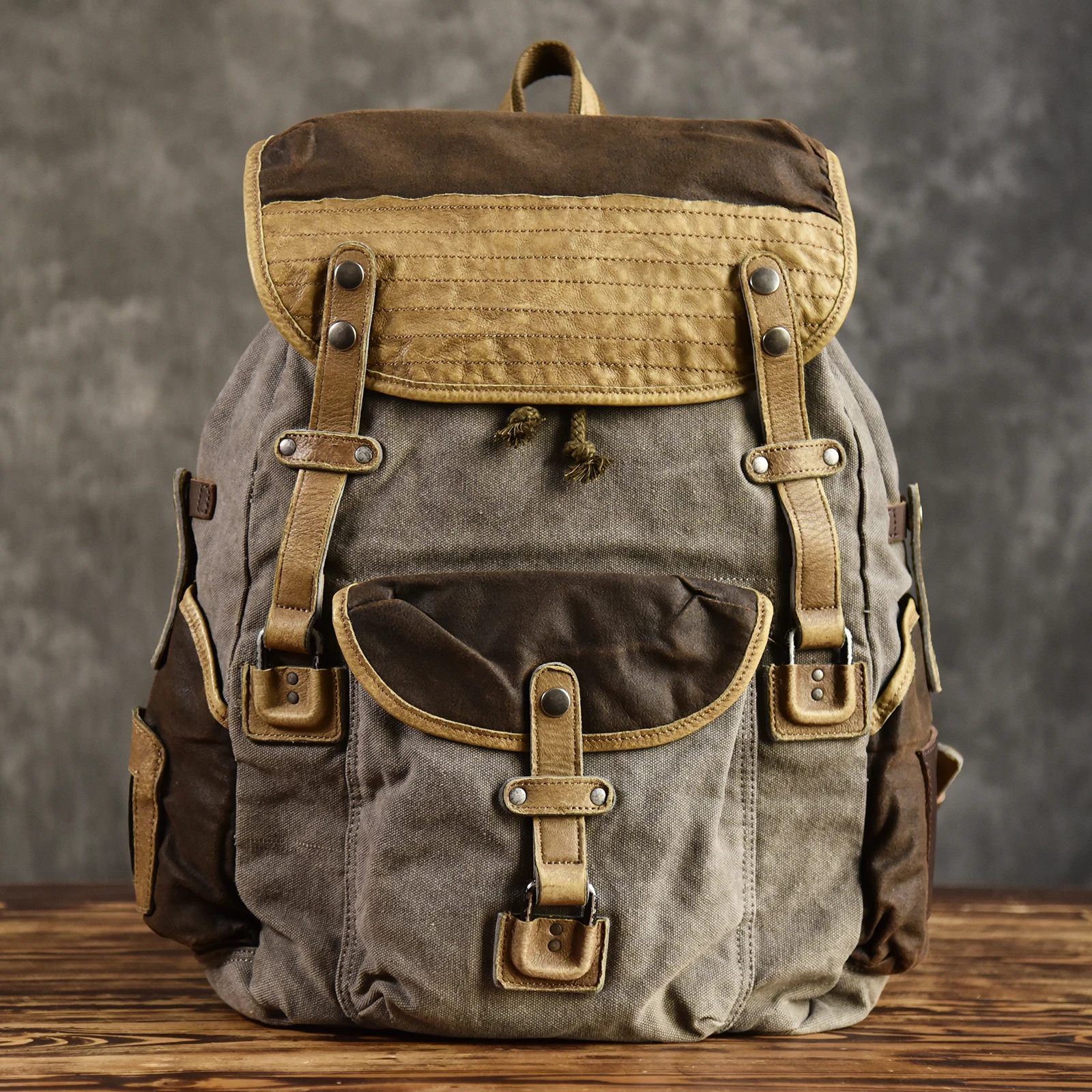 Washed Old Canvas Backpack Men's Large-capacity Travel Bag Trend Retro Locomotive Leisure Backpack New 2022
Washed Old Canvas Backpack Men's Large-capacity Travel Bag Trend Retro Locomotive Leisure Backpack New 2022