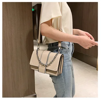 2020 new wave Korean version of the shoulder Messenger bag foreign fashion small square bag Ins super fire small chain bag femal
2020 new wave Korean version of the shoulder Messenger bag foreign fashion small square bag Ins super fire small chain bag femal