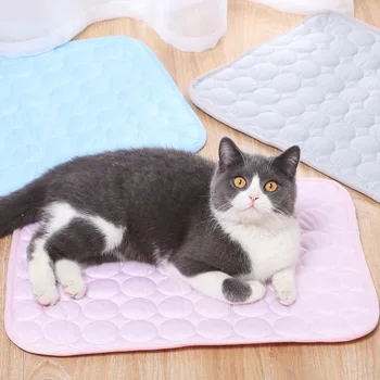 Pet Mat Cooling Summer Pad for Dogs Cats Breathable Sofa Car Mat Blanket Dog Bed Summer Washable for Small Medium Large Pets
Pet Mat Cooling Summer Pad for Dogs Cats Breathable Sofa Car Mat Blanket Dog Bed Summer Washable for Small Medium Large Pets