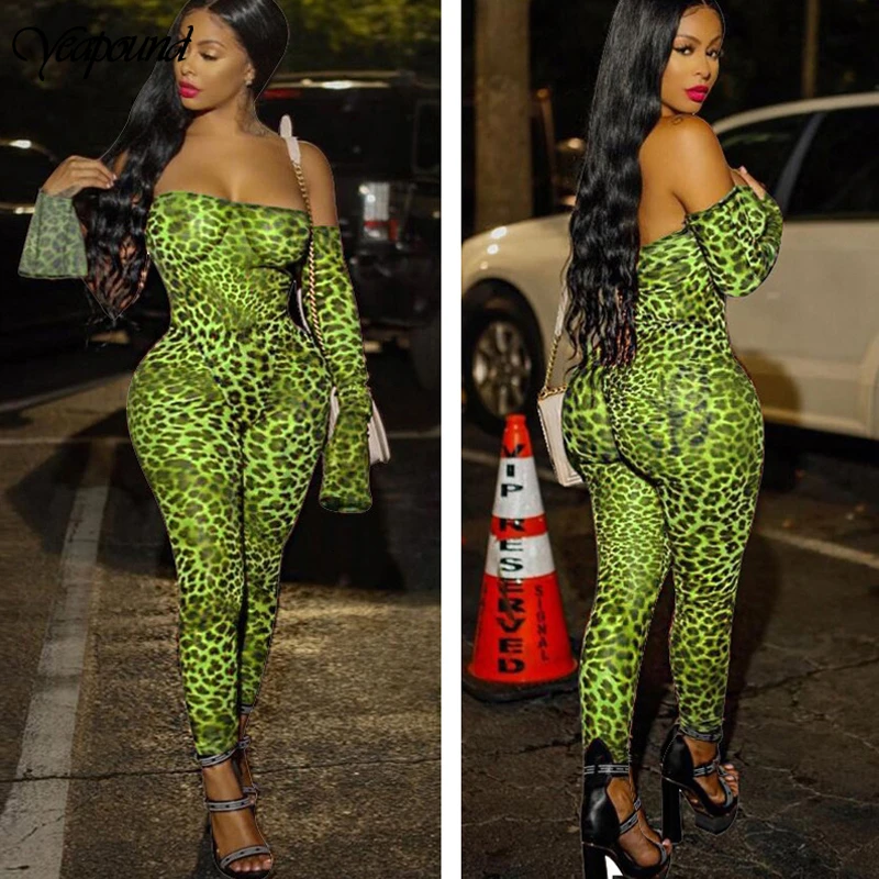 Reffle Perspective Jumpsuits Women Sexy Off Shoulder Long Sleeve Jumpsuit Women Elegant Snake Printed Jumpsuits Female 
Reffle Perspective Jumpsuits Women Sexy Off Shoulder Long Sleeve Jumpsuit Women Elegant Snake Printed Jumpsuits Female
