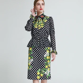 Red RoosaRosee Designer Women new autumn vintage turn down collar flare sleeve fruit dot print suit
Red RoosaRosee Designer Women new autumn vintage turn down collar flare sleeve fruit dot print suit