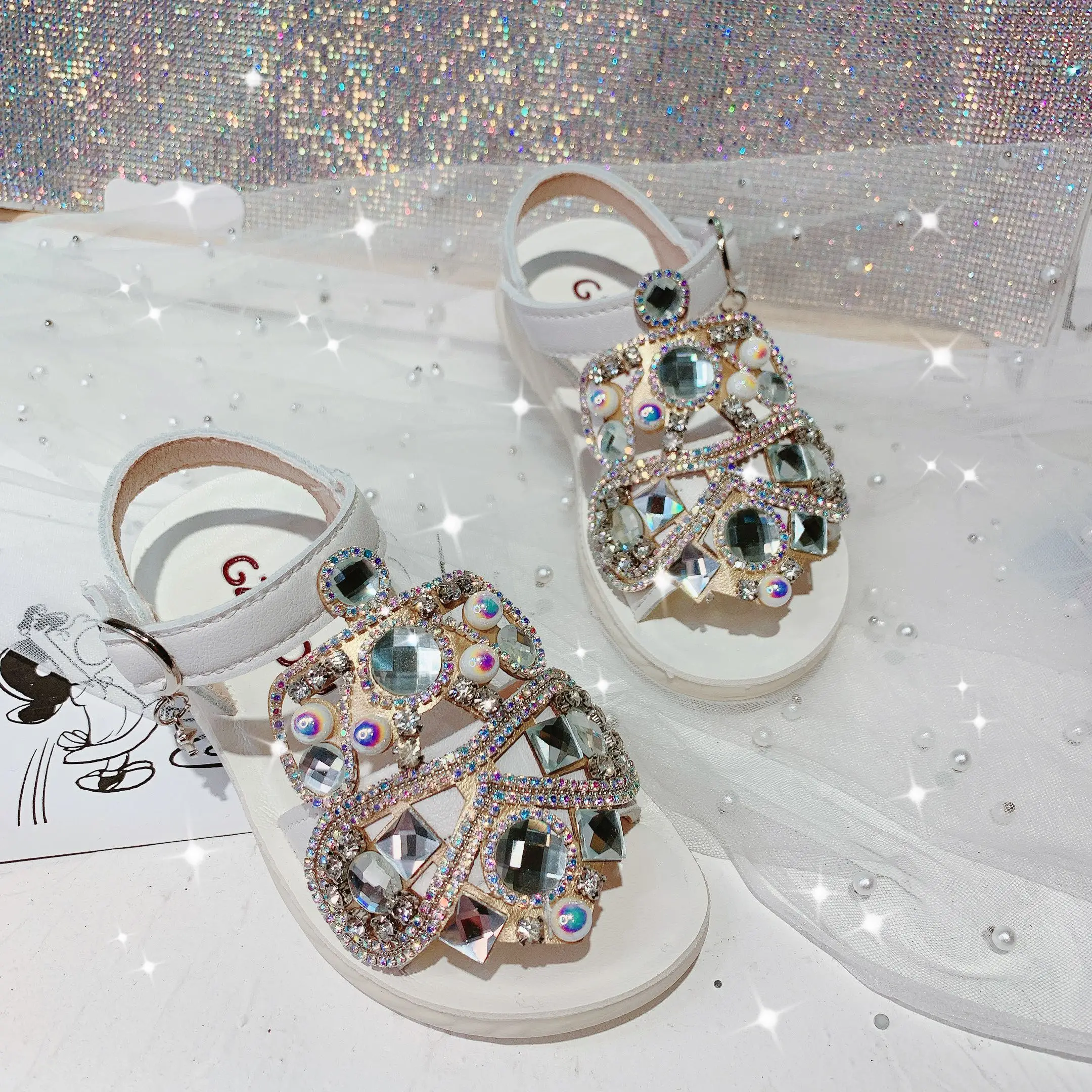 Koovan Children's Rhinestone Sandals 2020 Summer Girls Retro Crystal Luxury Roman Little Girl Retro Princess Shoes Sandals Cute
Koovan Children's Rhinestone Sandals 2020 Summer Girls Retro Crystal Luxury Roman Little Girl Retro Princess Shoes Sandals Cute
