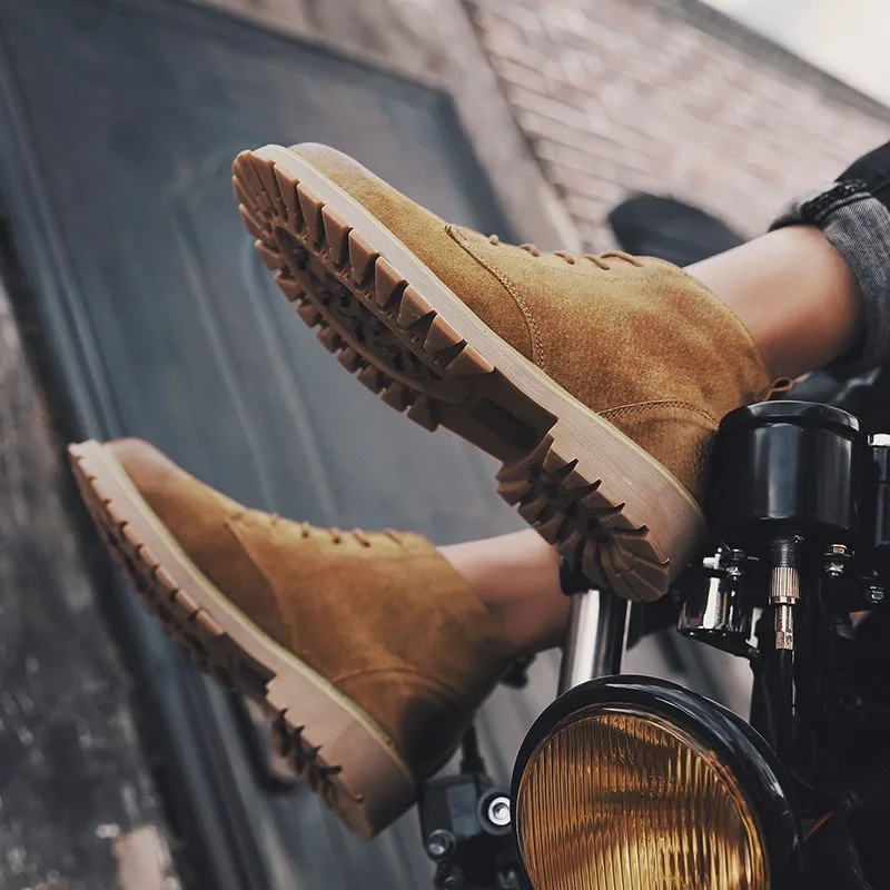 Winter Martin Boots Men's Hight-top Worker Boots Short Boots Mid-top Casual British-Style Leather Boot Desert Workwear MEN'S SHO
Winter Martin Boots Men's Hight-top Worker Boots Short Boots Mid-top Casual British-Style Leather Boot Desert Workwear MEN'S SHO