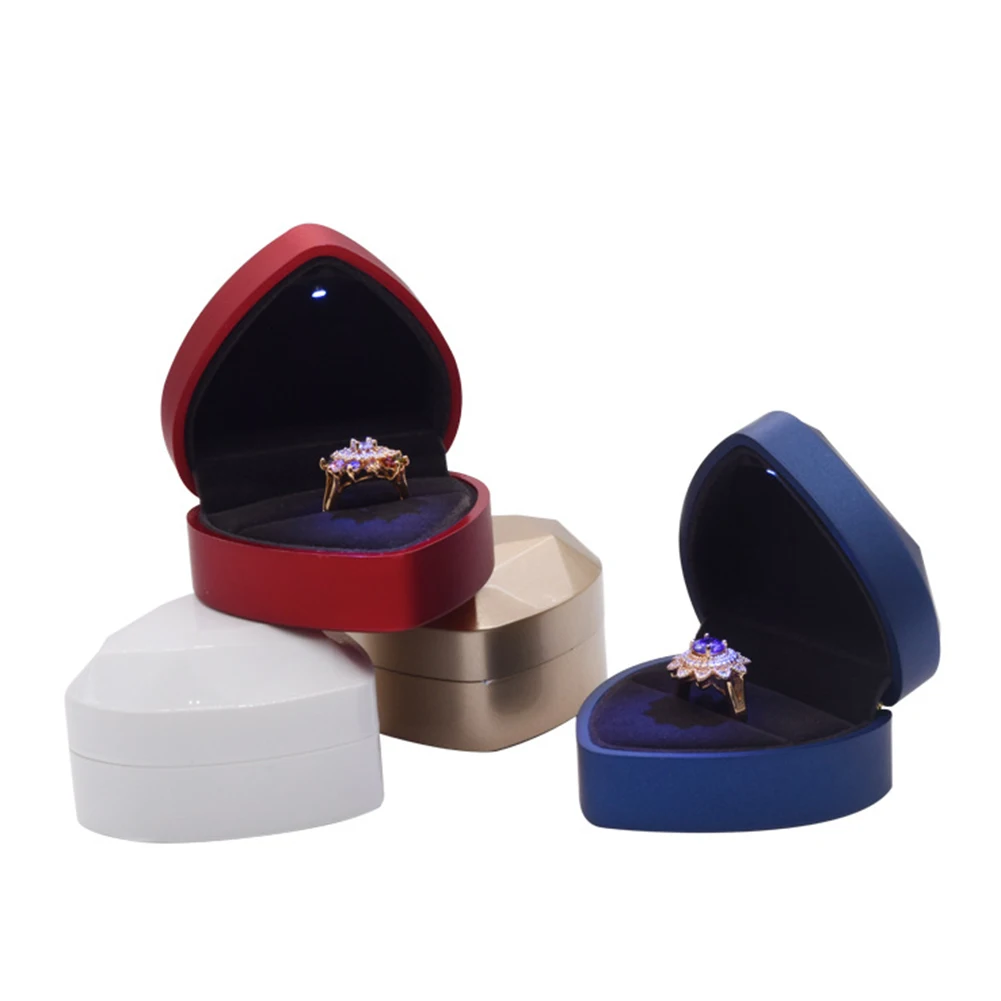 Heart Shape LED Lighted Wedding Earrings Ring Box Jewelry Display Case Holder Gift boxes Amazing Organizer Engagement Ring
Heart Shape LED Lighted Wedding Earrings Ring Box Jewelry Display Case Holder Gift boxes Amazing Organizer Engagement Ring