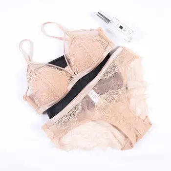 2020 Comfortable Luxury Noble Eyelash Lace Bra Set Triangle Cup Lace Bra Set 3 Color
2020 Comfortable Luxury Noble Eyelash Lace Bra Set Triangle Cup Lace Bra Set 3 Color
