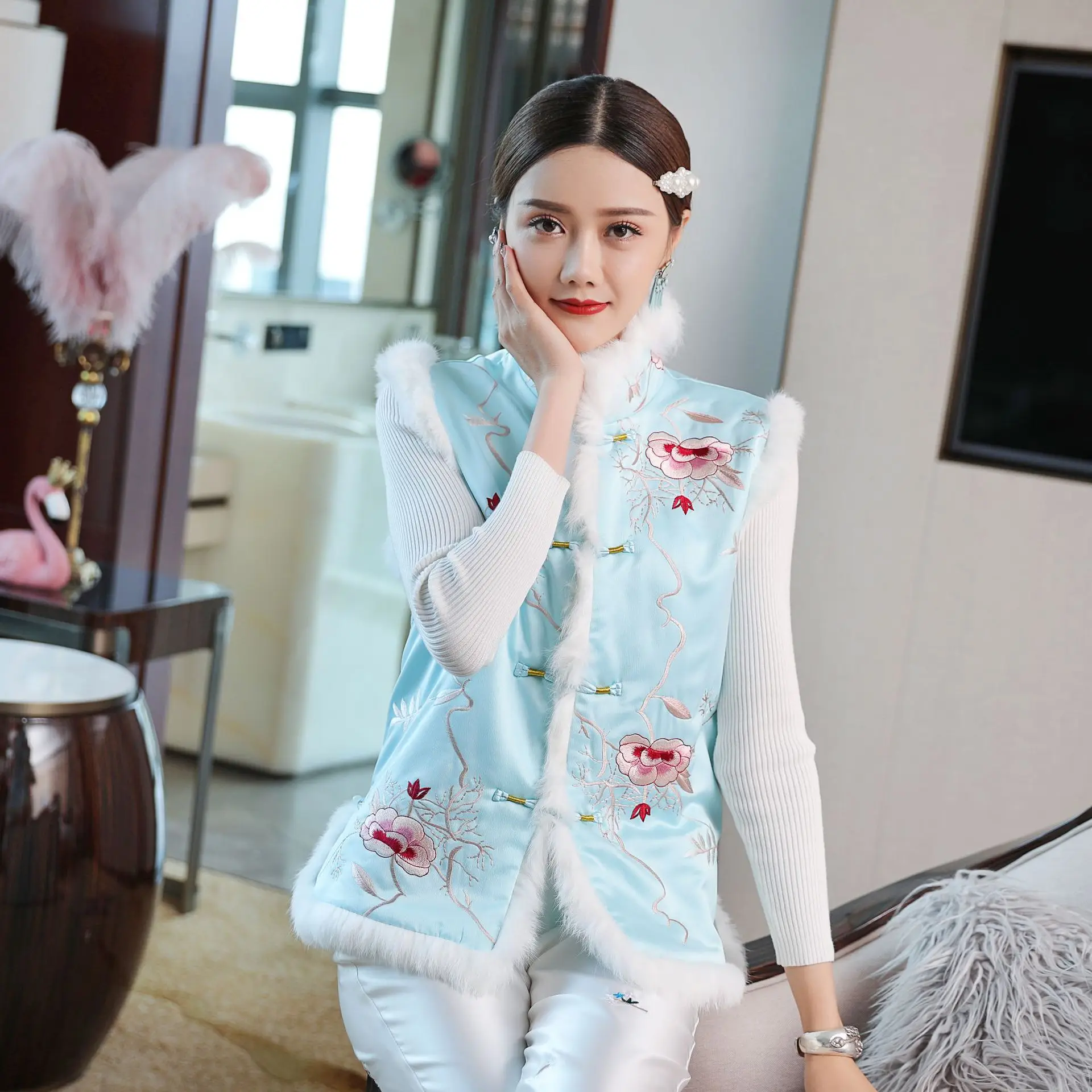 2019 Autumn & Winter New Style Women's Retro Chinese-style Embroidered Hair Side Clip Cotton Jacket Improved Cheongsam Waistcoat
2019 Autumn & Winter New Style Women's Retro Chinese-style Embroidered Hair Side Clip Cotton Jacket Improved Cheongsam Waistcoat