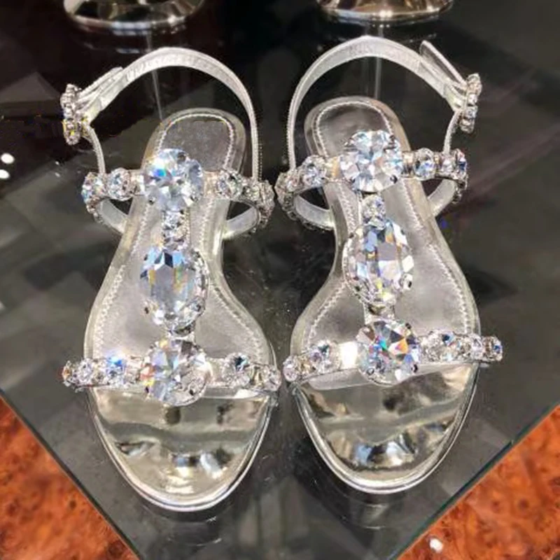 Summer new style fashion women's sandals Casual Designer gold silver patent leather crystal strappy flats shoes birde weeding 
Summer new style fashion women's sandals Casual Designer gold silver patent leather crystal strappy flats shoes birde weeding