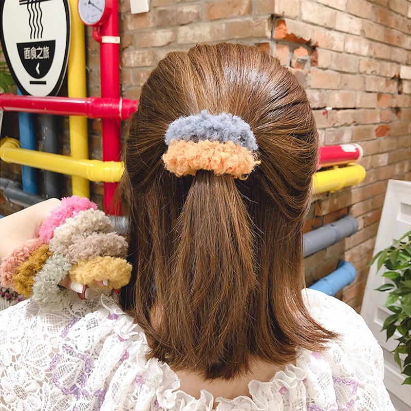 Korean Women LaLambswool Winter Elastic Hair Bands Ponytail Holder Hair Rubber Ties Scrunchies Hairband Girls Hair Accessories 
Korean Women LaLambswool Winter Elastic Hair Bands Ponytail Holder Hair Rubber Ties Scrunchies Hairband Girls Hair Accessories