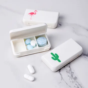 Mini Portable Medicine Box Northern European-Style Three Grid with Carry-on Pills Storage Box Packing Seal Dustproof Box with Li
Mini Portable Medicine Box Northern European-Style Three Grid with Carry-on Pills Storage Box Packing Seal Dustproof Box with Li