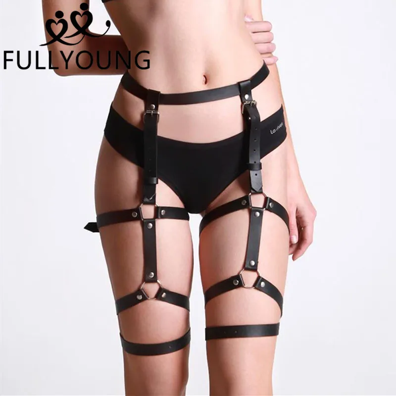 Женская сбруя из кожи  купить со скидкой в секс шопе  Фетиш и BDSM  Фетиш-белье