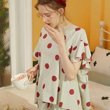 New Style Korean Fresh Women Short Sleeve Polka Dots O-neck Pullover Top And Shorts Pajama Sets Loose Casual Fashion Homewear 
New Style Korean Fresh Women Short Sleeve Polka Dots O-neck Pullover Top And Shorts Pajama Sets Loose Casual Fashion Homewear