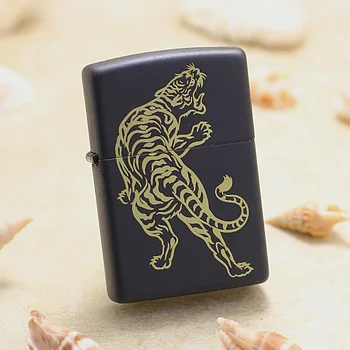 Genuine Zippo oil lighter copper windproof Black matte Tiger cigarette Kerosene lighters Gift With anti-counterfeiting code
Genuine Zippo oil lighter copper windproof Black matte Tiger cigarette Kerosene lighters Gift With anti-counterfeiting code