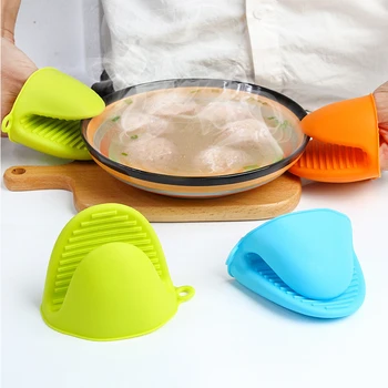 Fashion Creative Silicone Gloves Oven/Microwave Heat Insulated Clip Thicken Finger Protector Non-slip Gripper Kitchen Gadgets
Fashion Creative Silicone Gloves Oven/Microwave Heat Insulated Clip Thicken Finger Protector Non-slip Gripper Kitchen Gadgets