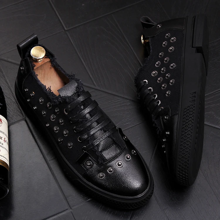 Fashion Men dress shoes Punk rivet Rhinestone Black Party Wedding Shoes Pointed toe flats Nightclub stage Lace-up Shoes Loafers
Fashion Men dress shoes Punk rivet Rhinestone Black Party Wedding Shoes Pointed toe flats Nightclub stage Lace-up Shoes Loafers