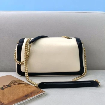 Autumn and winter color matching soft leather small square bag 2020 new double chain bag women's crossbreeding stick bag 
Autumn and winter color matching soft leather small square bag 2020 new double chain bag women's crossbreeding stick bag