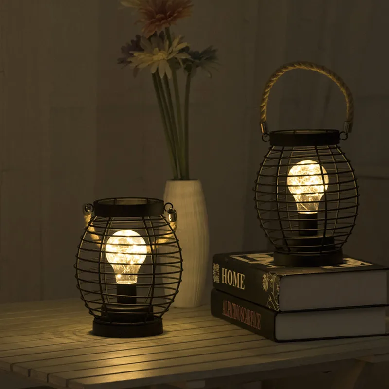 1Pc Fashion LED Iron Lantern Table Lamp Portable Battery Powered Night Light with Hemp Rope Handle Home Festive Pendant
1Pc Fashion LED Iron Lantern Table Lamp Portable Battery Powered Night Light with Hemp Rope Handle Home Festive Pendant