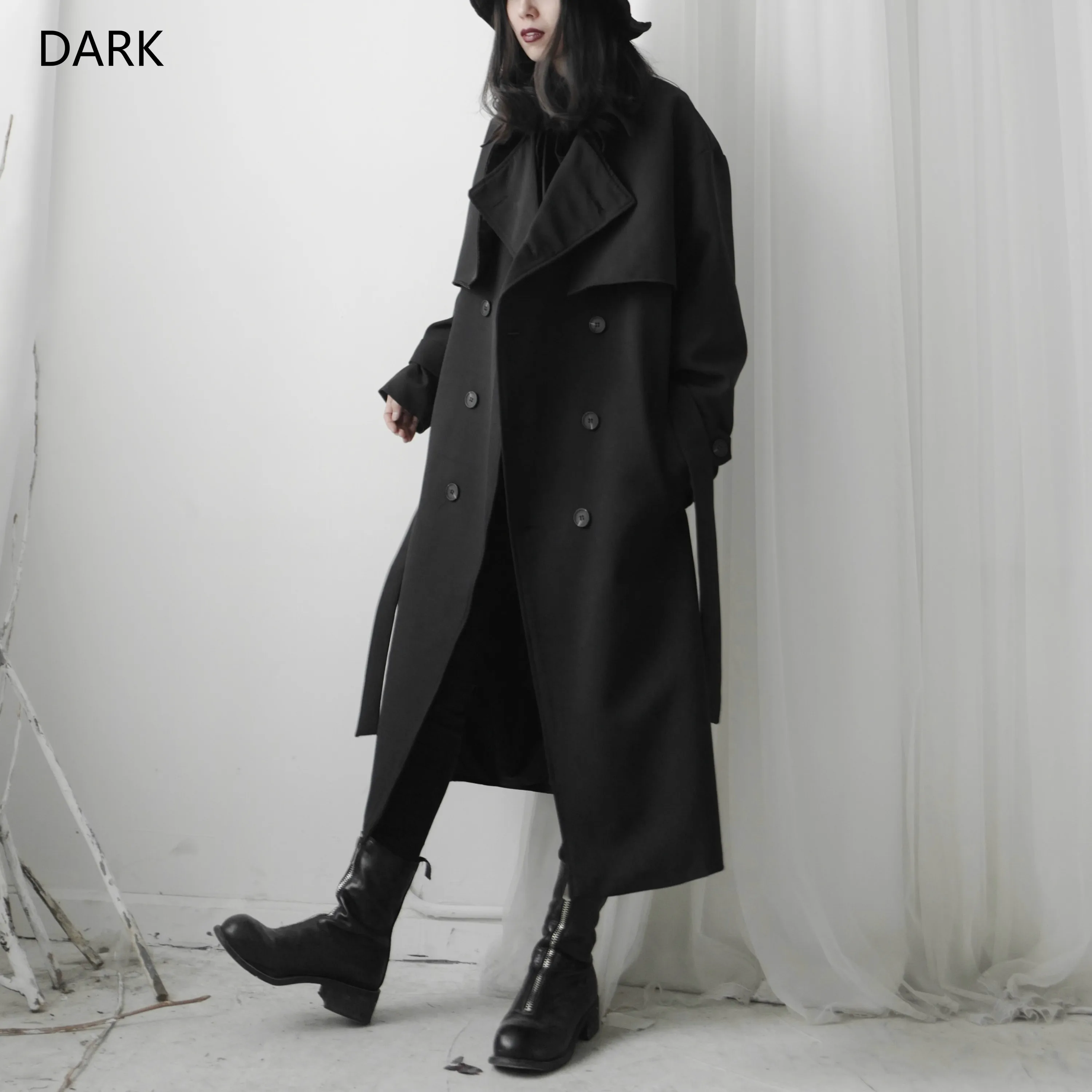 2020 Autumn New Style Niche Yamamoto Dark Designer Double-breasted Temperament Over-the-knee Mid-length Windbreaker Jacket
2020 Autumn New Style Niche Yamamoto Dark Designer Double-breasted Temperament Over-the-knee Mid-length Windbreaker Jacket