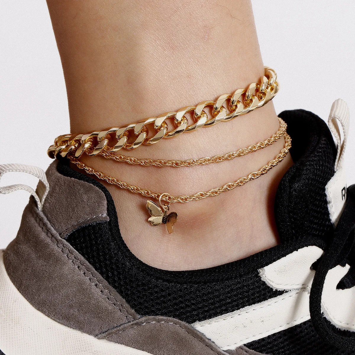 3Pcs/Set Personality Gold Cuban Anklet Fine Butterfly Anklet Set Sport Style Summer Foot Chain Jewelry Birthday Gifts for Women
3Pcs/Set Personality Gold Cuban Anklet Fine Butterfly Anklet Set Sport Style Summer Foot Chain Jewelry Birthday Gifts for Women