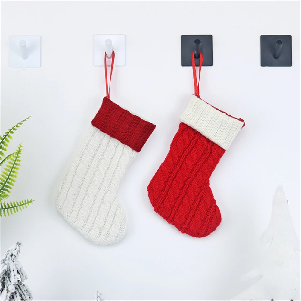 1pc Happy New Year Gift Bag Santa Claus Christmas Gift Socks Red White Knitted Socks Christmas Tree Ornaments
1pc Happy New Year Gift Bag Santa Claus Christmas Gift Socks Red White Knitted Socks Christmas Tree Ornaments