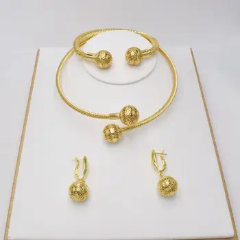 NEW High Quality Ltaly 750 Gold color Jewelry Set For Women african beads fashion necklace set earring jewelry
NEW High Quality Ltaly 750 Gold color Jewelry Set For Women african beads fashion necklace set earring jewelry