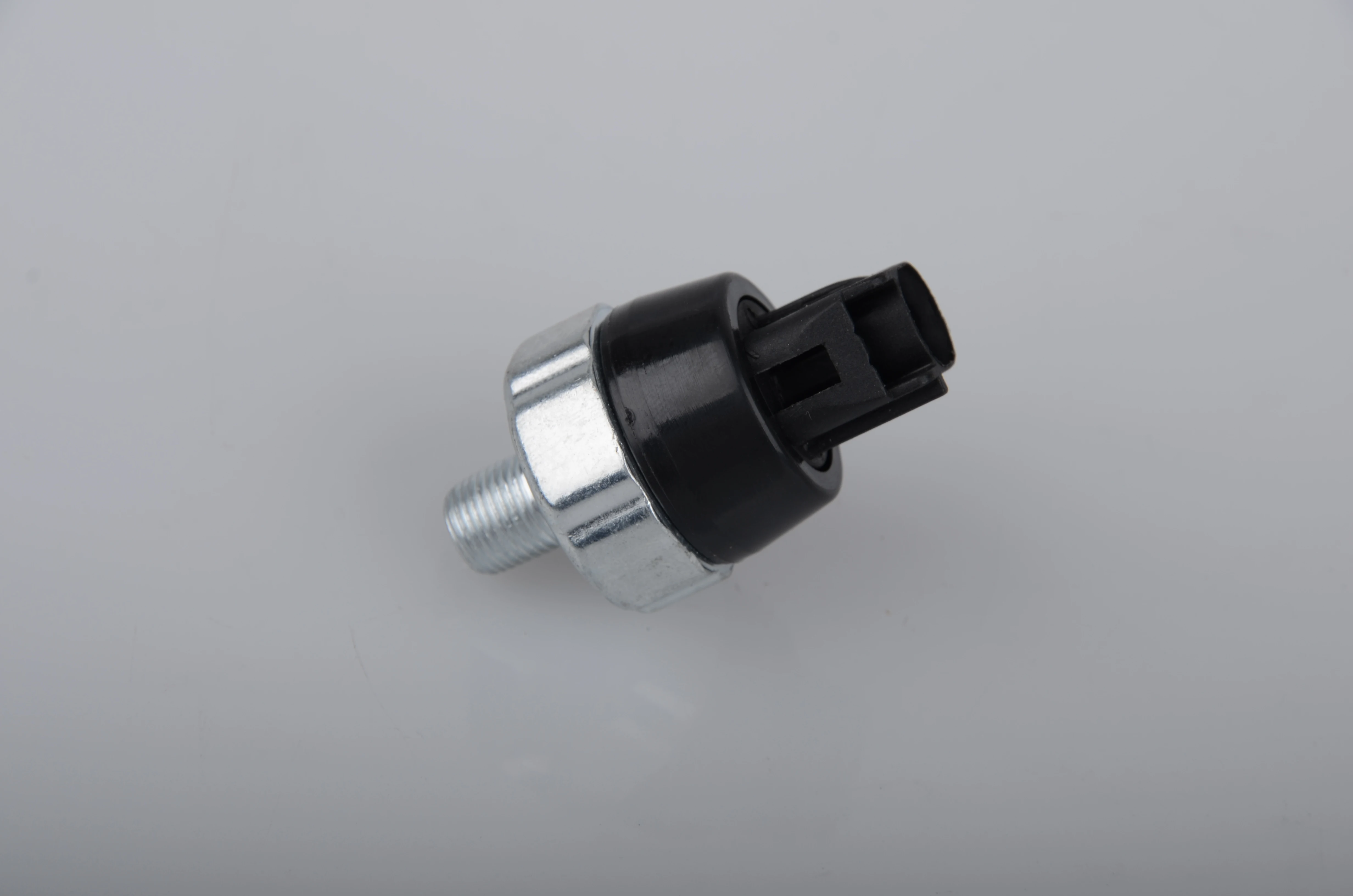Car Oil Sensor for Isuzu 700P 4HK1 NQR 4HF1 4HG1 8971762300 | Автомобили и мотоциклы
