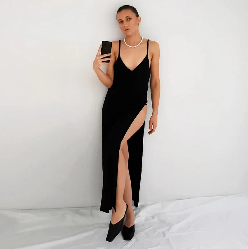 Women's Pajamas Sexy Dress Backless Homewear Solid Sleepdress Casual Nightie Sling Split Skirt Nightwear Deep V Neck Nightgown
Women's Pajamas Sexy Dress Backless Homewear Solid Sleepdress Casual Nightie Sling Split Skirt Nightwear Deep V Neck Nightgown