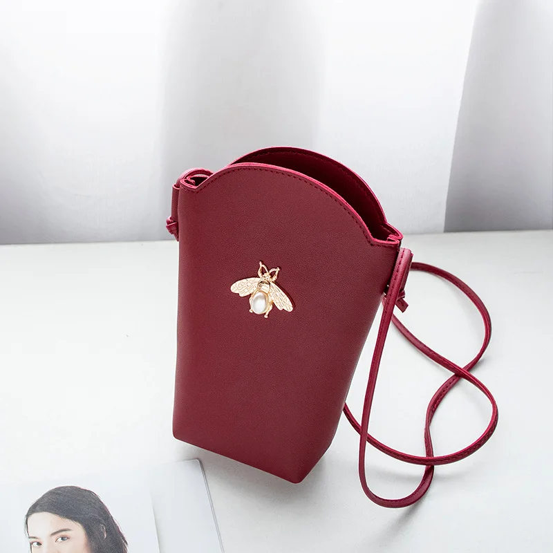 Small Bag 2018 Korean-style New Style Simple WOMEN'S Bag Crossbody Bag Retro Casual Bee Decoration Mobile Phone Bag
Small Bag 2018 Korean-style New Style Simple WOMEN'S Bag Crossbody Bag Retro Casual Bee Decoration Mobile Phone Bag